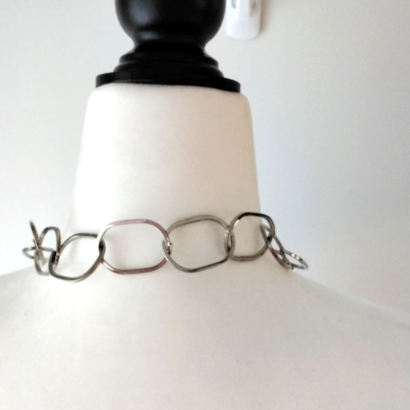 Silver and wood necklace and earrings set - Picture 3 of 7